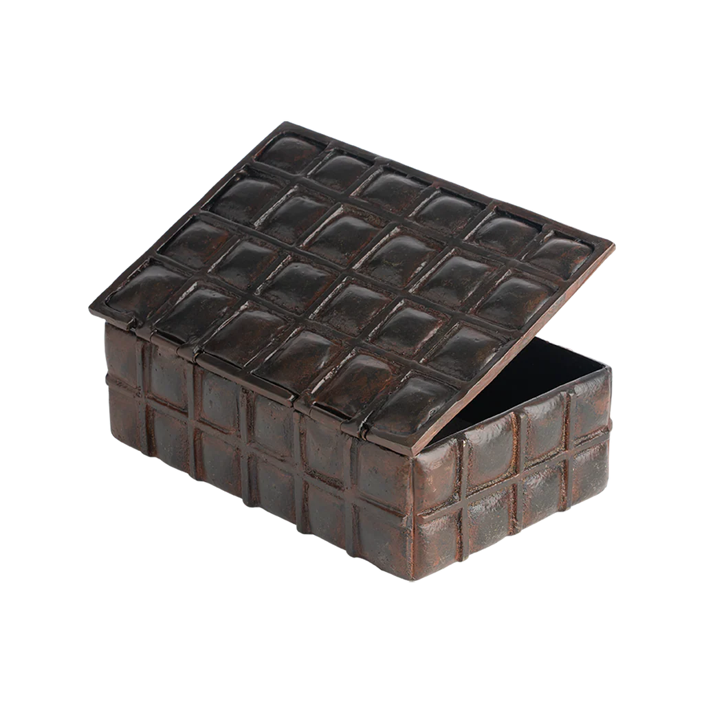 Me Cuadra Heavy Cast Iron Box of Squares