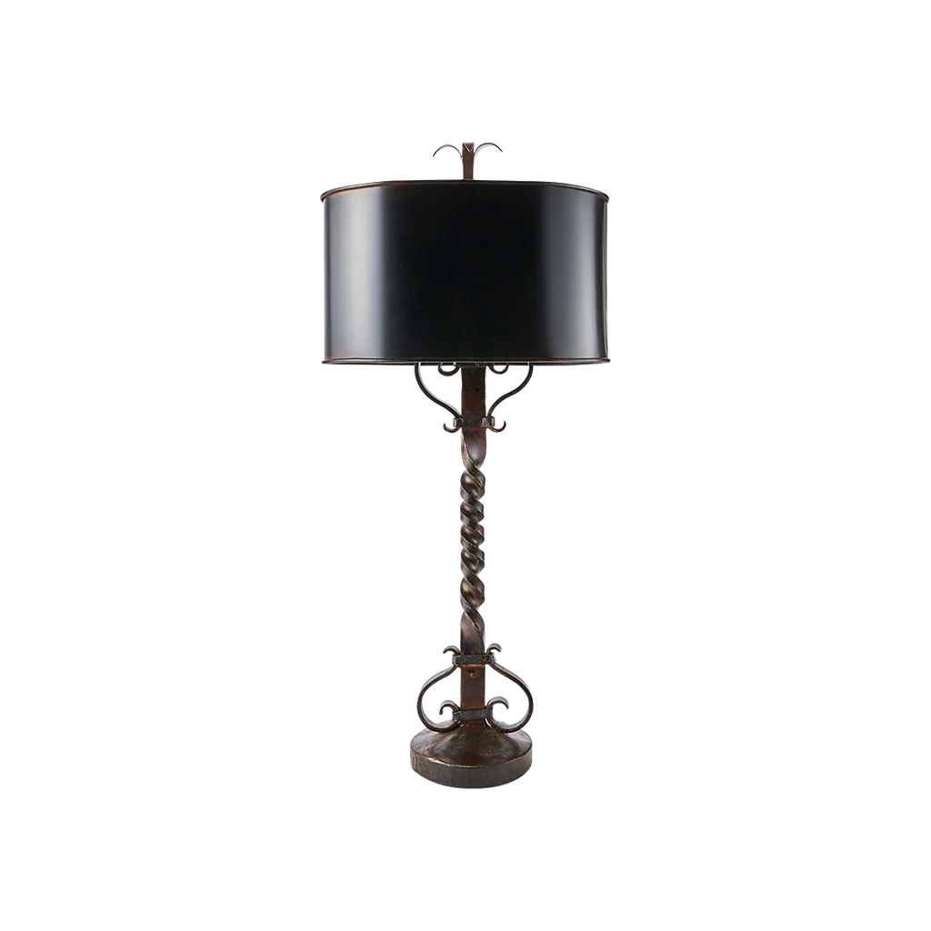 La Biblioteca Iron Lamp
