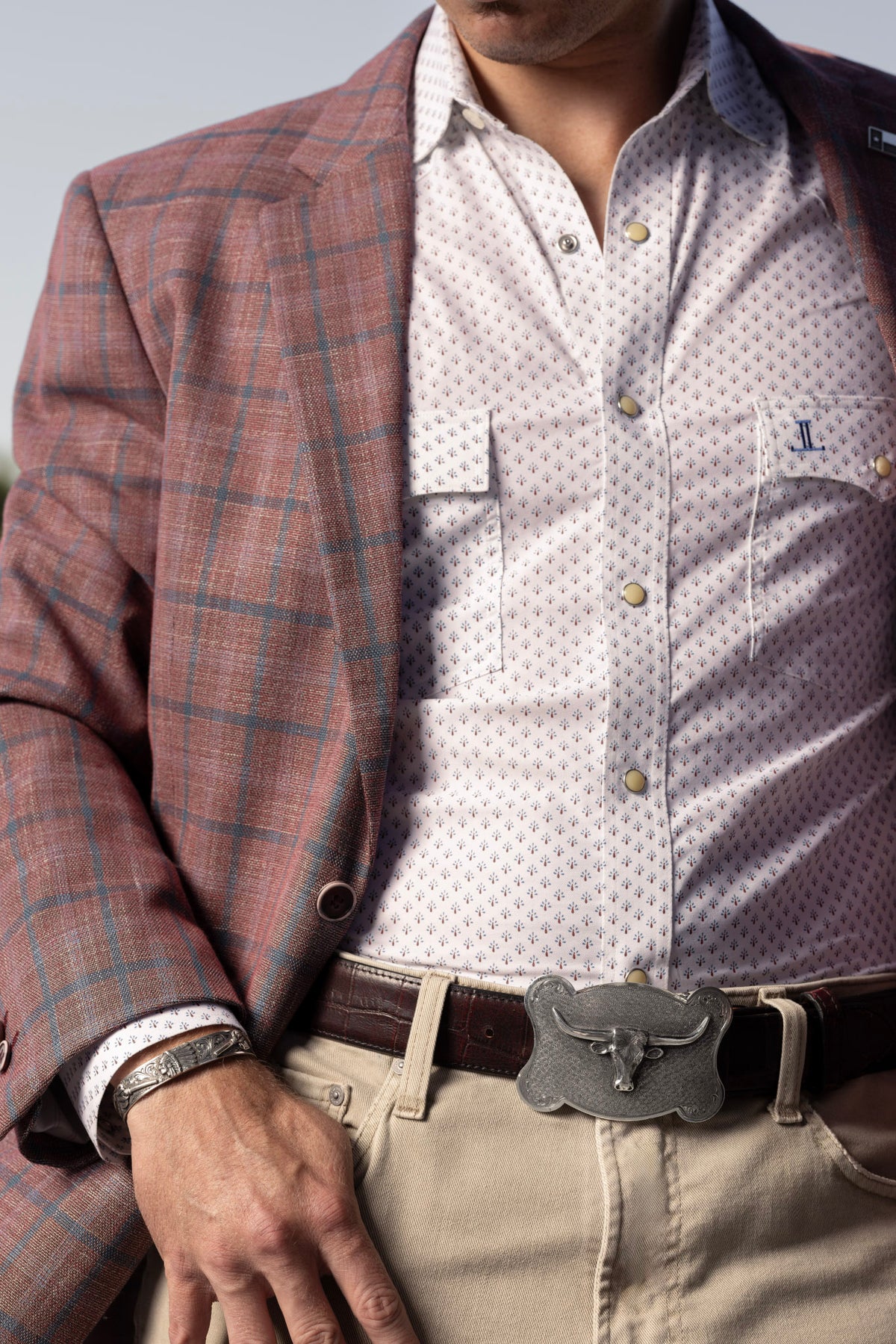 Webb 1600 Wheatgrass Trophy Buckle with Sterling Longhorn