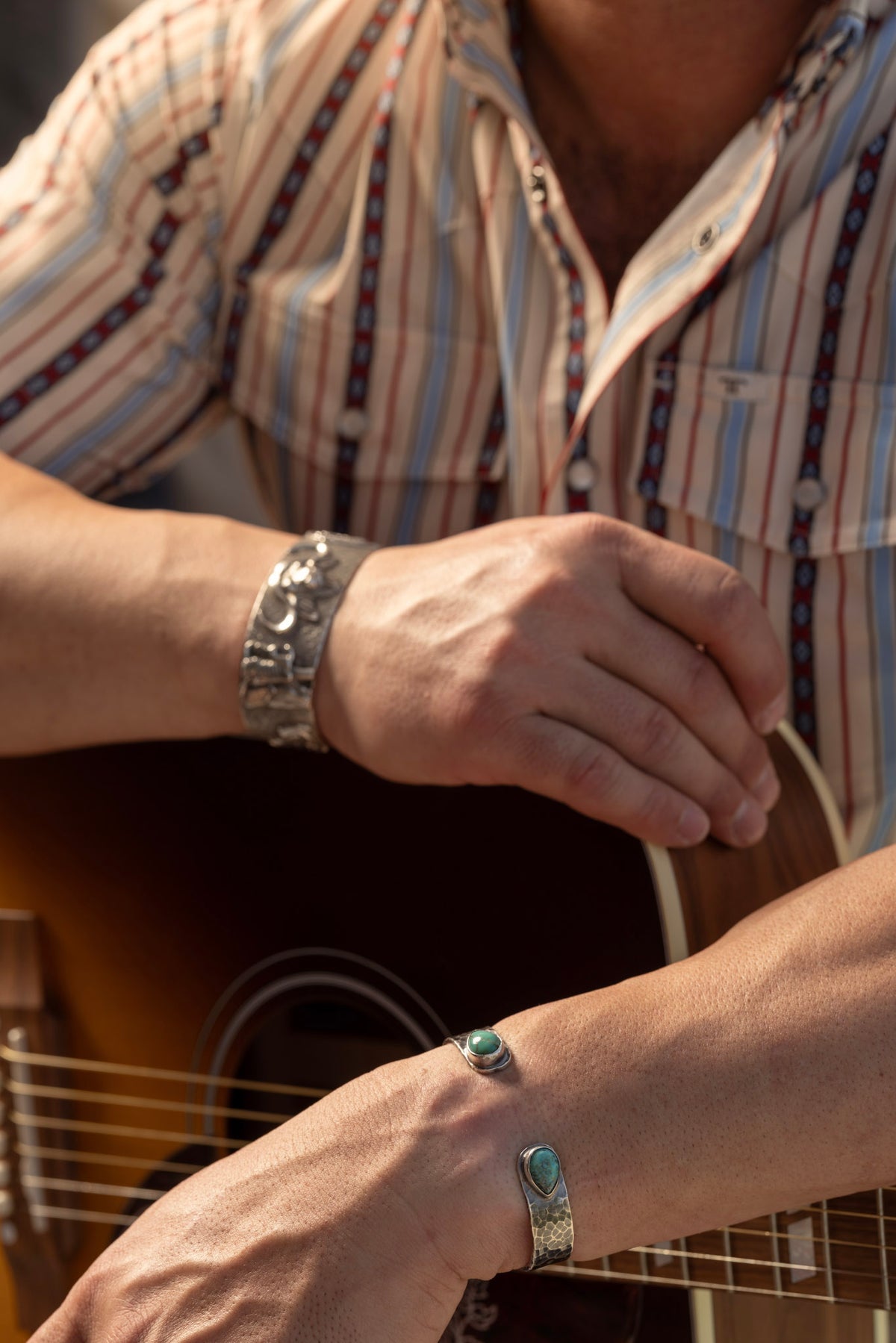 Bracelet 1448 Hammered with Turquoise Ends