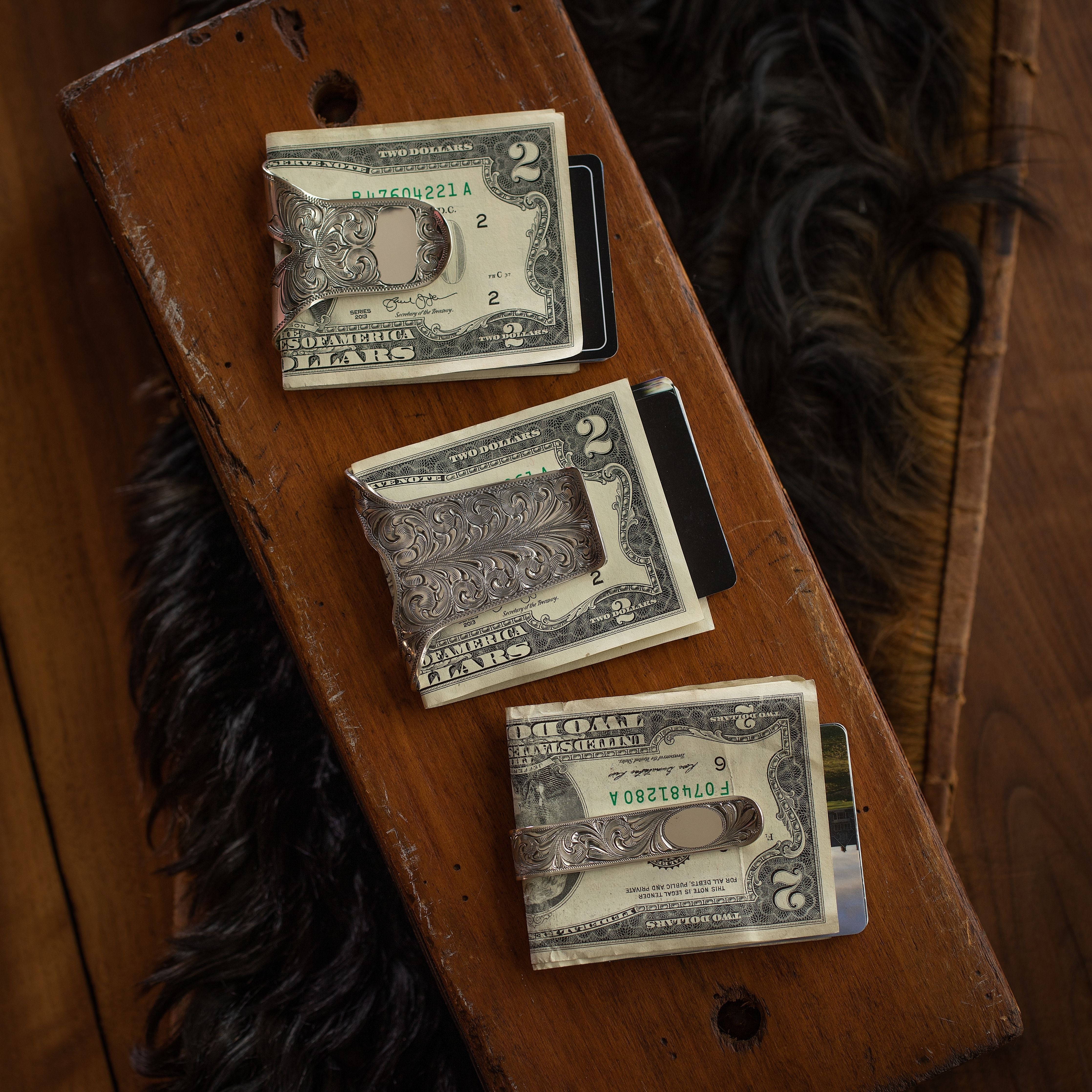 Folded 1800 Engraved Monogram Initial Money Clip – Clint Orms